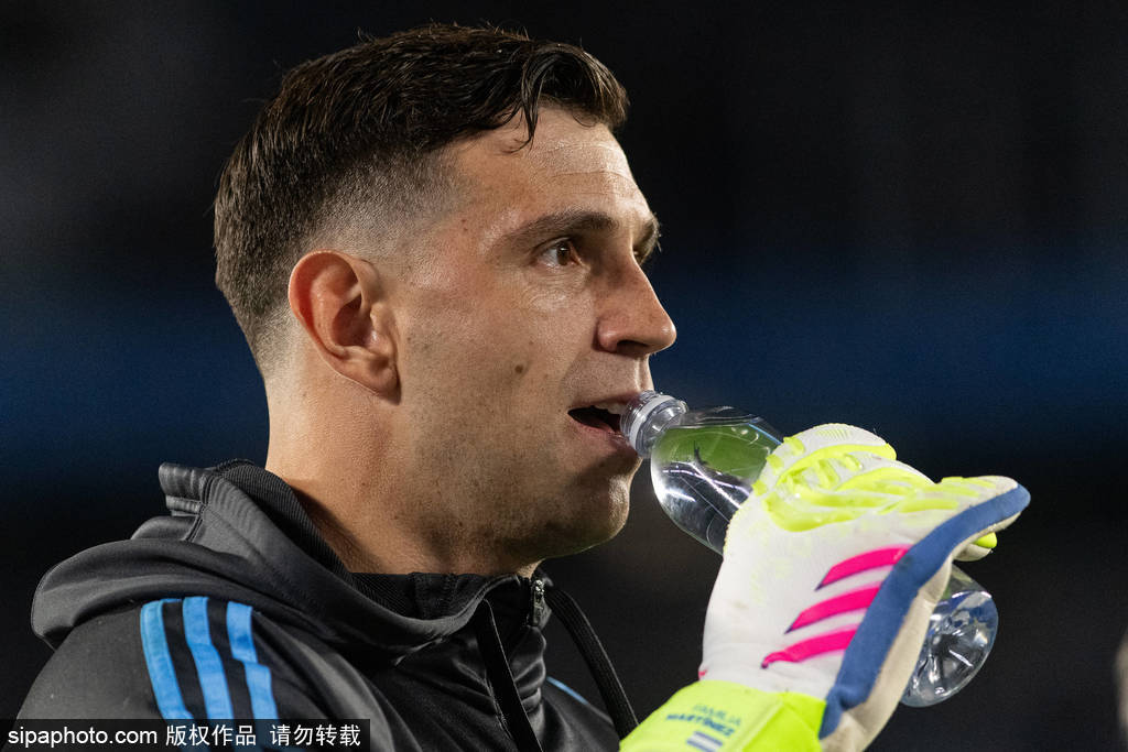世俱杯比分_4000万镑！马丁内斯转会曼联真相曝光世俱杯比分，世界杯冠军门将或成红魔救世主