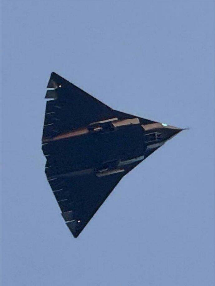 皇冠信用網_1668对325架！中日战机2025年的最新对比皇冠信用網，中国空军稳压日本空自