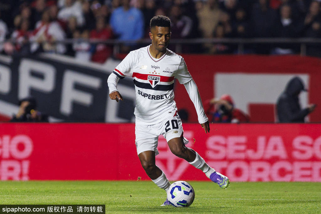 皇冠会员如何申请_曼联坚持要4000万镑！安东尼渴望重返贝蒂斯皇冠会员如何申请，转会谈判进展如何？