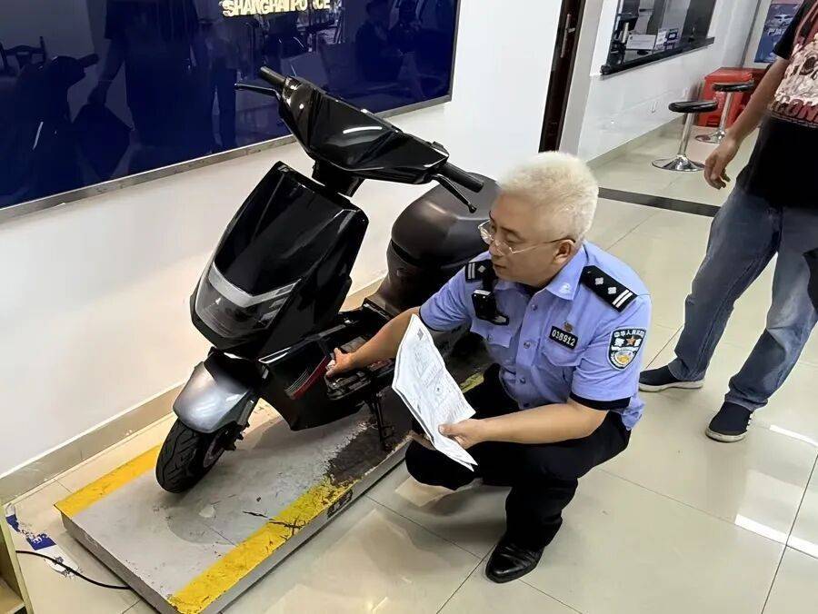 皇冠信用網账号开通_突然抢手！上海市民排队去买最后一波皇冠信用網账号开通，“以后买不到了”