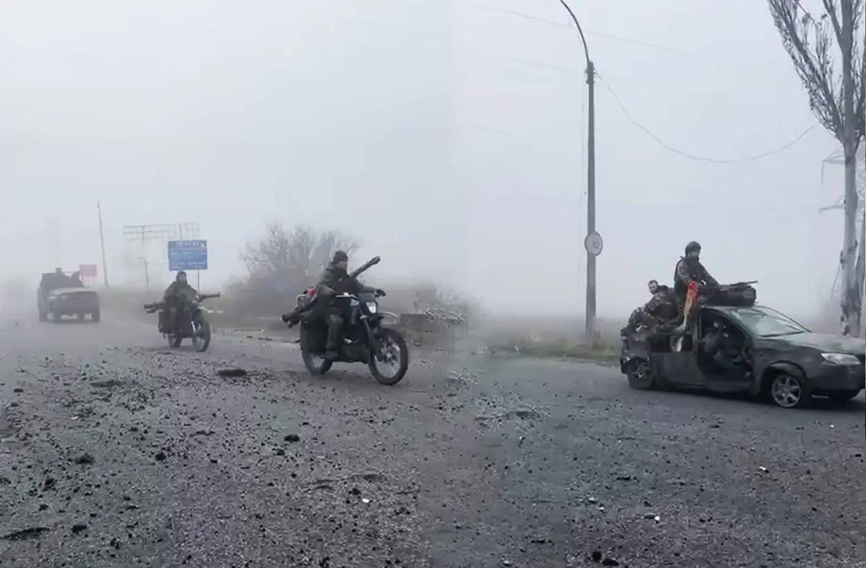 皇冠登3新2管理_杀疯了！15万俄军趁大雾杀入红军城皇冠登3新2管理，德媒顿感不妙：基辅朝不保夕