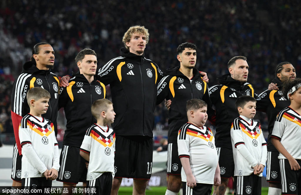 皇冠信用網会员_U16国足完美开局：邝兆镭助攻皇冠信用網会员，帅惟浩抢点破门引领胜利！