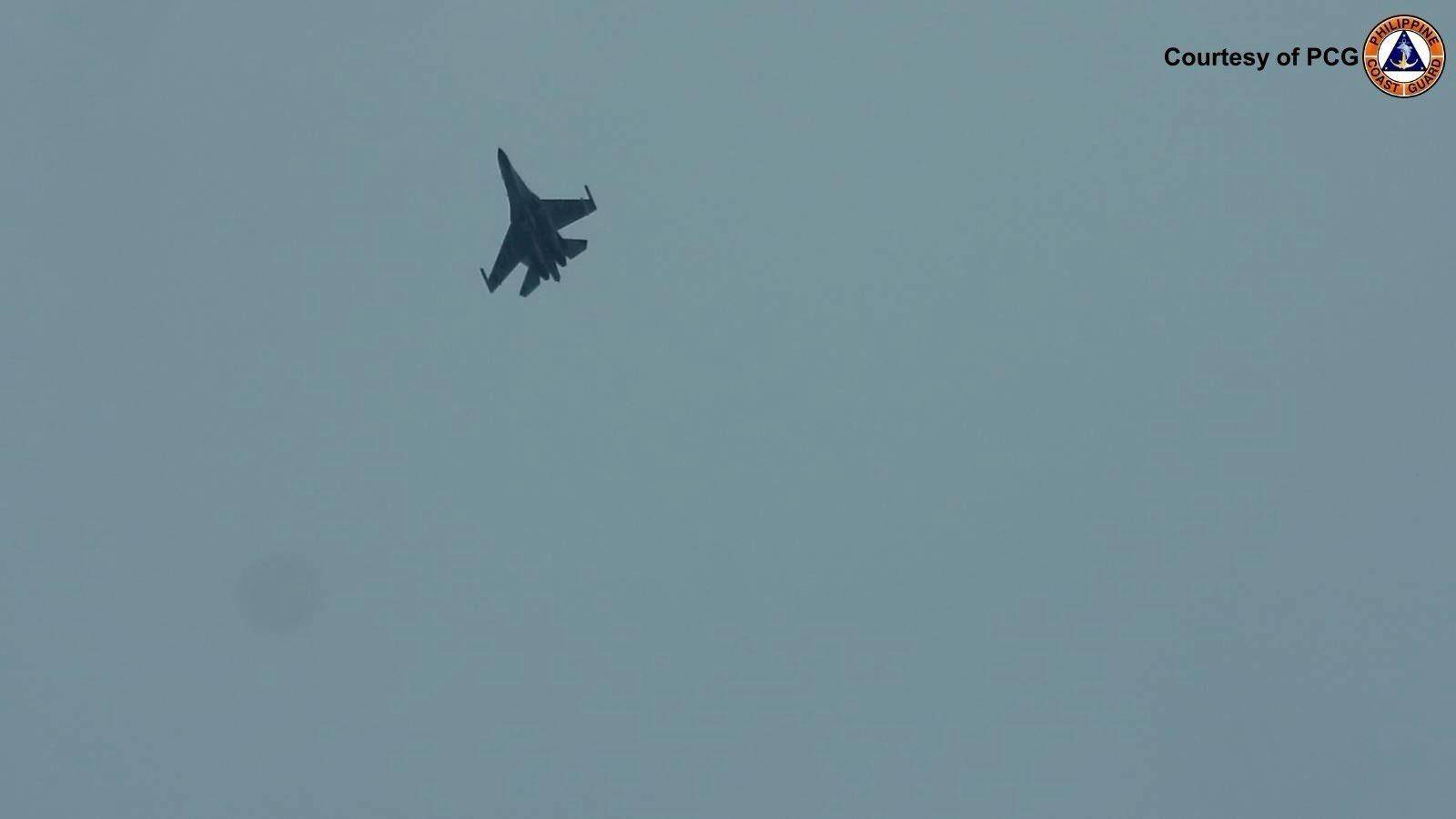 皇冠信用网在线申请_南海发生激烈对峙皇冠信用网在线申请，中国苏30驱离菲律宾侦察机，美军B-52大轰撑腰